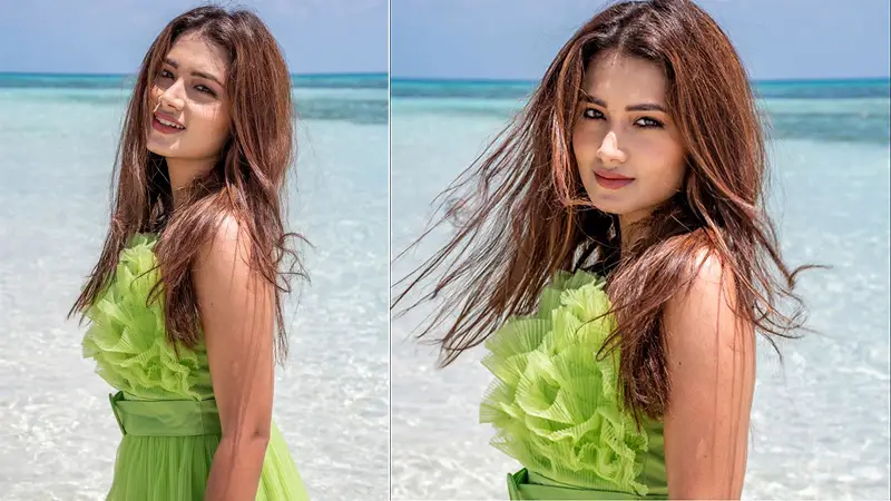 ইরানে ক্রিস্টাল সিমোর্গ পুরস্কার জিতলেন ফারিণ ইরানে ক্রিস্টাল সিমোর্গ পুরস্কার জিতলেন ফারিণ