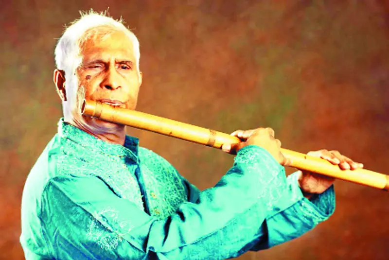 প্রকাশ হলো ওস্তাদ আজিজুল ইসলামের বই প্রকাশ হলো ওস্তাদ আজিজুল ইসলামের বই