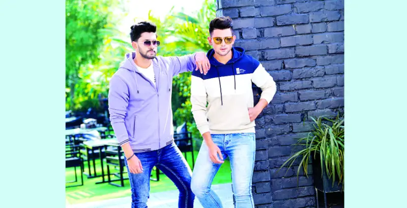শীতে আরামদায়ক হুডি শীতে আরামদায়ক হুডি