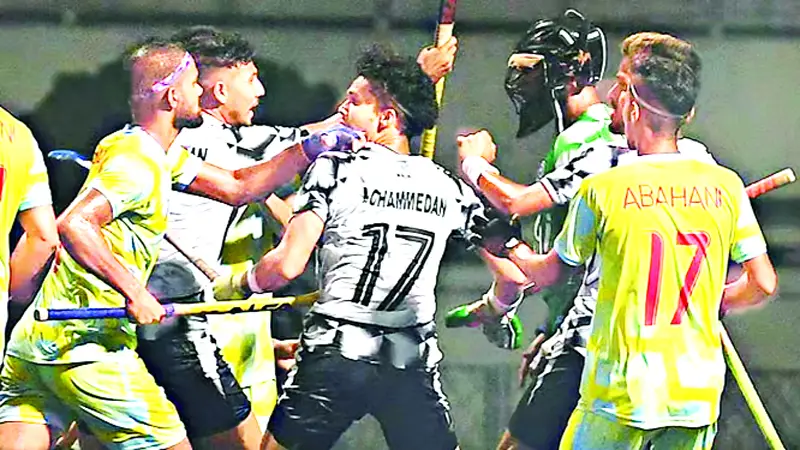 মোহামেডানের না খেলার সিদ্ধান্ত আত্মঘাতী মোহামেডানের না খেলার সিদ্ধান্ত আত্মঘাতী