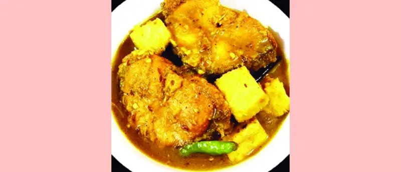কচু, চালতা দিয়ে কাতলা মাছ কচু, চালতা দিয়ে কাতলা মাছ