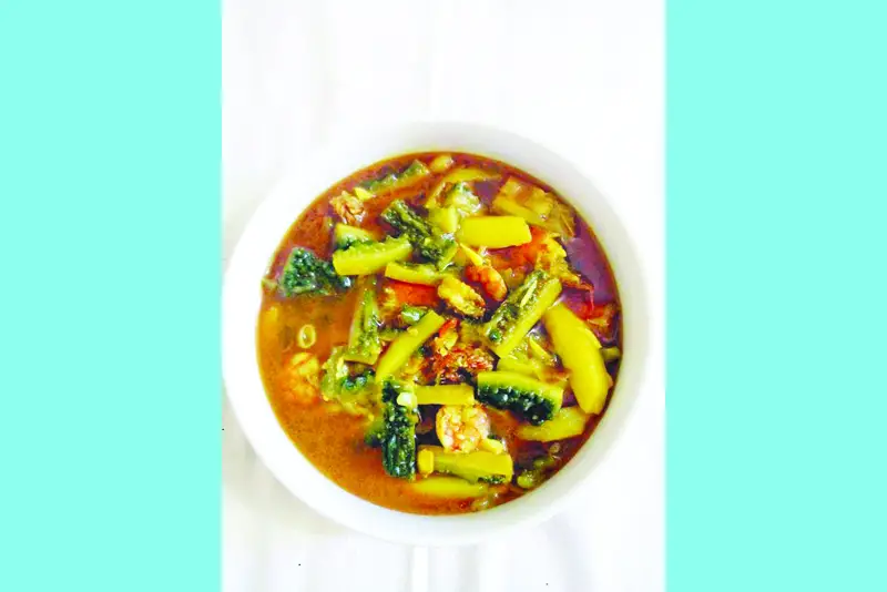 চিংড়ি মাছ দিয়ে করলার ঝোল চিংড়ি মাছ দিয়ে করলার ঝোল