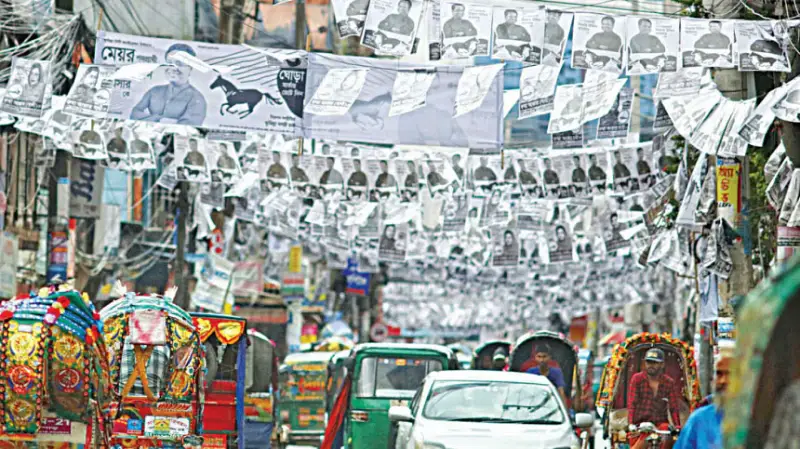 হাত মেলানো, লিফলেট বিতরণেই চলছে প্রচার হাত মেলানো, লিফলেট বিতরণেই চলছে প্রচার