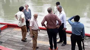 রণদা প্রসাদ সাহার বাড়িতে বৃটিশ হাইকমিশনার