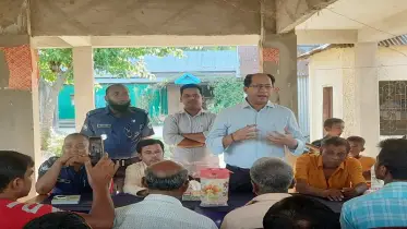 সরাইল নিয়ামতপুরের ক্ষতিগ্রস্থ দুর্গামন্দিরের পাশে ডা: আশীষ