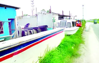 বঙ্গবন্ধু এক্সপ্রেসওয়ের জমিতে  স্পিডবোট কারখানা