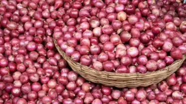 আমদানি করা ১৫ টাকার পেঁয়াজ বিক্রি হচ্ছে ৭০ টাকায়