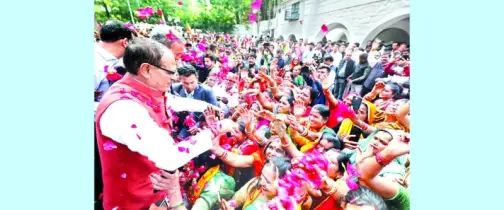 তিন রাজ্যে এগিয়ে বিজেপি একটিতে কংগ্রেস