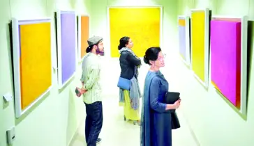 এজ গ্যালারিতে চলছে  শিল্পী নীপার  চিত্র প্রদর্শনী