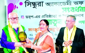 স্বপ্ন-মায়েদের সান্নিধ্যে কলকাতার সংস্কৃতিকর্মী