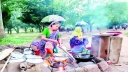 শীতের পিঠার কারিগর