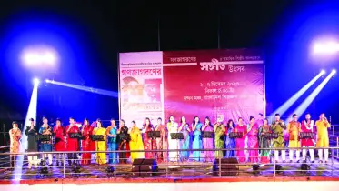 শিল্পকলায় উদীয়মান শিল্পীদের সংগীত পরিবেশনা