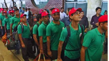 নভেম্বর পর্যন্ত রেকর্ড ১২ লাখ ৪ হাজার কর্মী বিদেশ গেছেন 