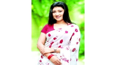 অভিনয় ও গান নিয়ে ব্যস্ত তমা
