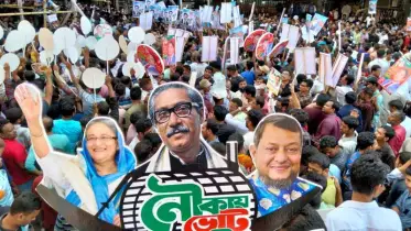 নমিনেশন ফর্ম সংগ্রহ করতে আসা আওয়ামী প্রার্থীদের উপচে পড়া ভিড়