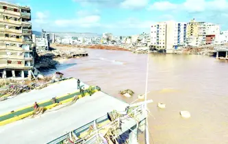 লাশের গন্ধে ভারি লিবিয়ার আকাশ দেওয়া হচ্ছে গণকবর
