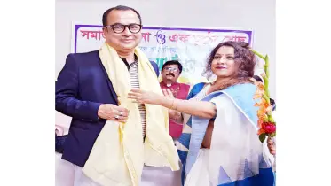 ভারতে সম্মাননা পেলেন কলামিস্ট মীর আলীম
