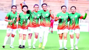 সিঙ্গাপুরকে গোলের মালা উপহার দিল বাংলাদেশ