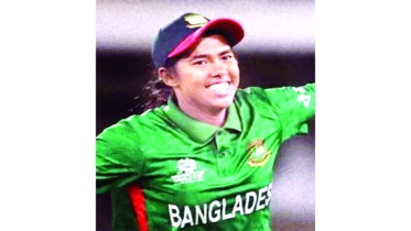 দ. আফ্রিকার বিরুদ্ধে ড্র সিরিজে আলোকিত স্বর্ণা