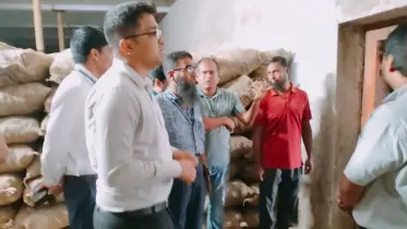 ২৭ টাকার আলু বিক্রি ৫০ টাকায়, অভিযানের খবরে লাপাত্তা বিক্রেতা