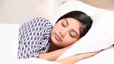 ঘুমানোর আগে যে খাবার খাবেন না