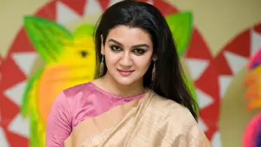 হিন্দি সিনেমায় অভিষেক জয়ার