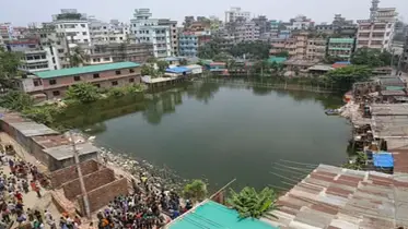 রাজধানীর ডিআইটি পুকুর উদ্ধারে চলছে অভিযান