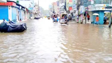 সৈয়দপুরে দুদিনের  বৃষ্টিতে ডুবে গেছে সড়ক