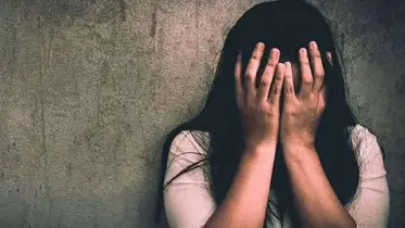 ঘুরতে নিয়ে গিয়ে ধষর্ণের শিকার কলেজছাত্রী