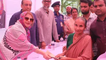 এমপি পারভীন হক সিকদারের মানবিক উদ্যোগ