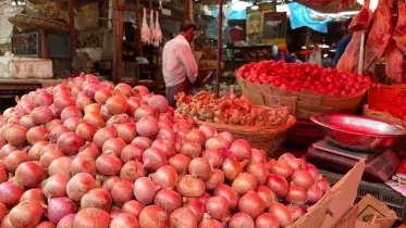 আমদানি বন্ধ হবে শুনেই চড়া দামে পেঁয়াজ বিক্রি 