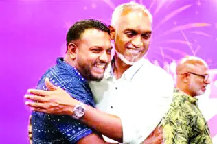 এখন ভেদাভেদ ভুলে সামনে  এগোনোর সময়