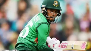  ৭১ টিভিকে আইনি নোটিশ পাঠালেন মুশফিক