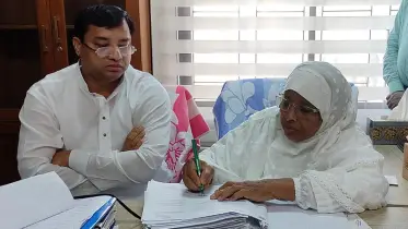 প্রথম অফিস করলেন মেয়র জায়েদা খাতুন