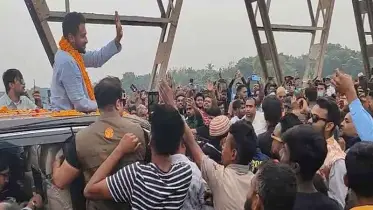 সাকিবকে মাগুরায় ‘রাজনীতিবিদ’ হিসেবে বরণ 