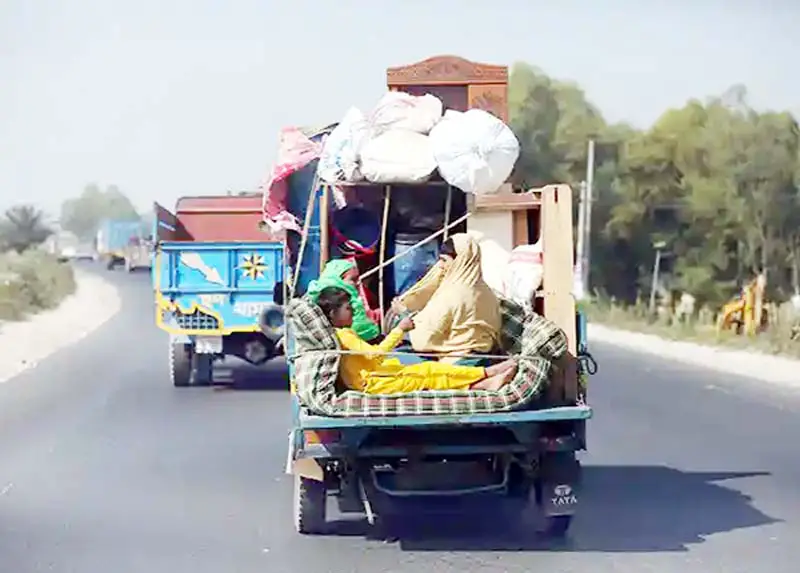 অভিবাসন চিত্র ২০২৩ শহর ছেড়ে গ্রামে অভিবাসন চিত্র ২০২৩ শহর ছেড়ে গ্রামে