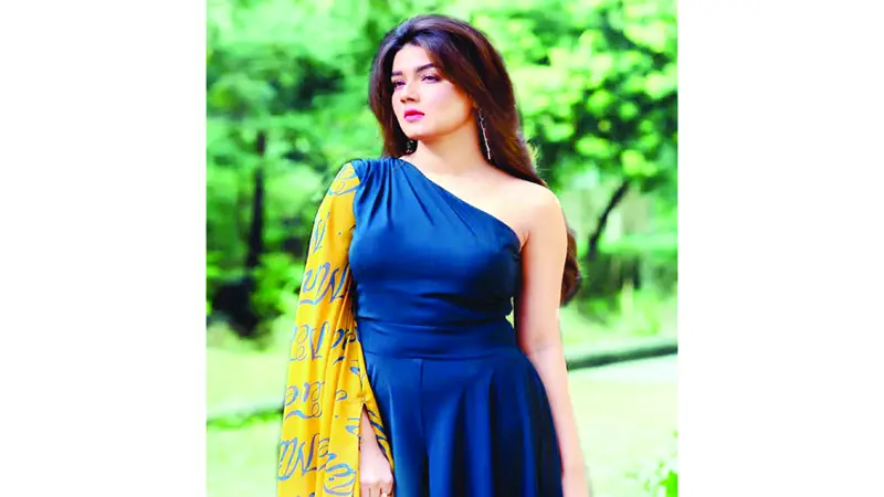 মানুষের সেবায় সুখ পাই মানুষের সেবায় সুখ পাই