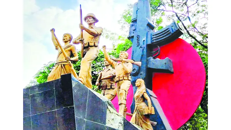 বায়ান্ন বাজার তিপ্পান্ন গলি বায়ান্ন বাজার তিপ্পান্ন গলি