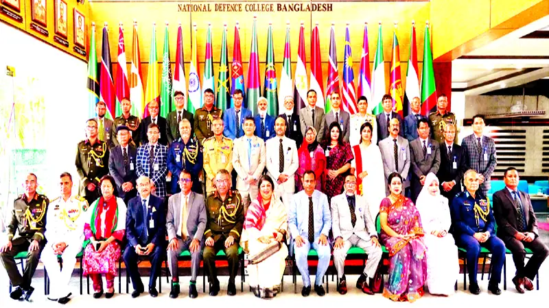ন্যাশনাল ডিফেন্স কলেজে ক্যাপস্টোন কোর্সের সমাপনী ন্যাশনাল ডিফেন্স কলেজে ক্যাপস্টোন কোর্সের সমাপনী