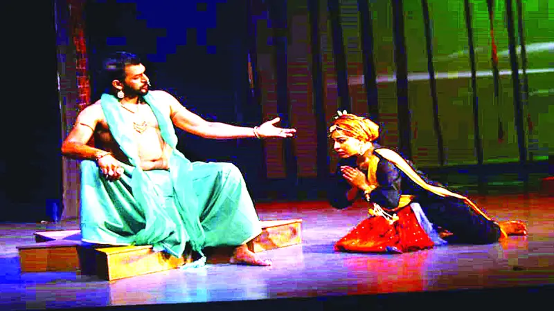 মহিলা সমিতিতে ‘অন্তরে বাহিরে চিত্রাঙ্গদা’ মঞ্চস্থ মহিলা সমিতিতে ‘অন্তরে বাহিরে চিত্রাঙ্গদা’ মঞ্চস্থ