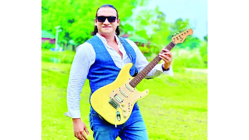সাব্বিরের কণ্ঠে ‘ও মেয়ে’ সাব্বিরের কণ্ঠে ‘ও মেয়ে’