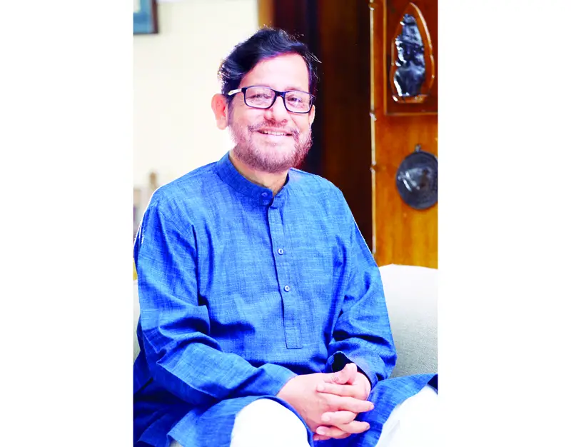 থিয়েটারে ৫০ পেরিয়ে আসাদুজ্জামান নূর থিয়েটারে ৫০ পেরিয়ে আসাদুজ্জামান নূর