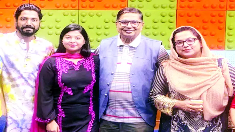 স্বাধীনতা দিবসের গানে শিল্পীরা