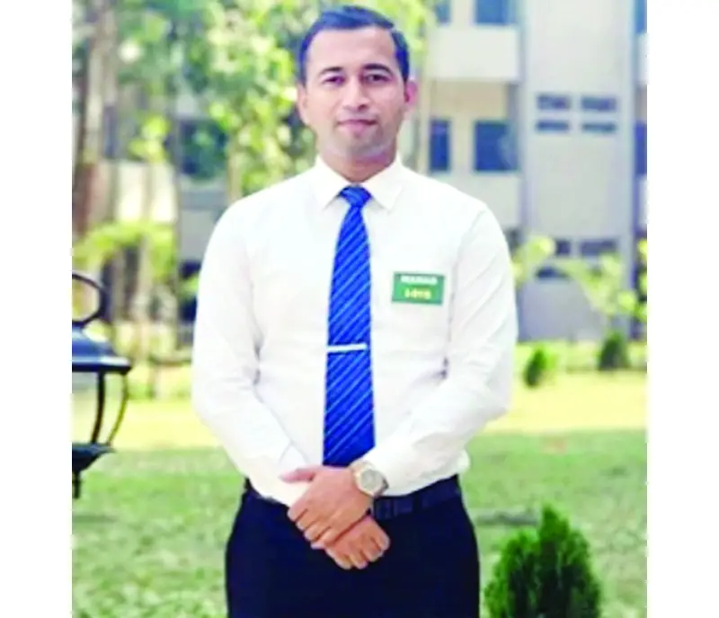 বাবার অনুপ্রেরণায় বিসিএস ক্যাডার মানস বাবার অনুপ্রেরণায় বিসিএস ক্যাডার মানস