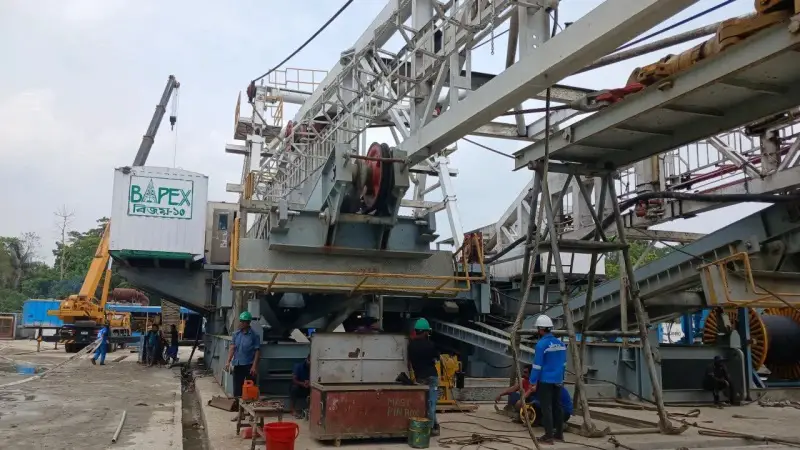 নোয়াখালীর নতুন গ্যাস কূপে খনন কাজ শুরু নোয়াখালীর নতুন গ্যাস কূপে খনন কাজ শুরু