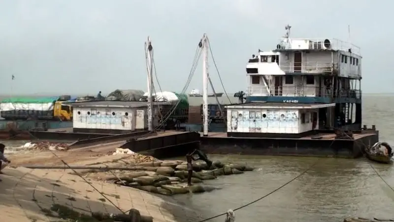 দুইদিন বন্ধ থাকবে শরীয়তপুর-চাঁদপুর রুটের যান ও ফেরি চলাচল দুইদিন বন্ধ থাকবে শরীয়তপুর-চাঁদপুর রুটের যান ও ফেরি চলাচল