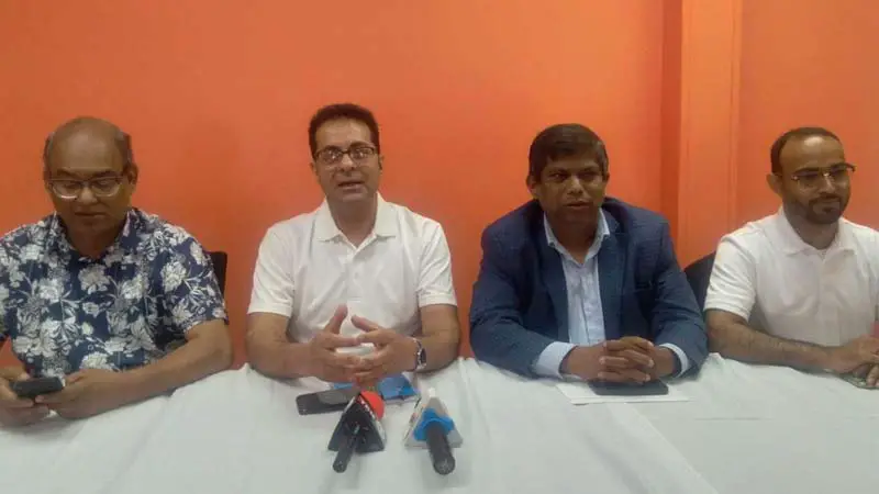 মিশিগানে প্রবাসীদের প্রত্যাশিত শহীদ মিনার নির্মাণ হচ্ছে মিশিগানে প্রবাসীদের প্রত্যাশিত শহীদ মিনার নির্মাণ হচ্ছে