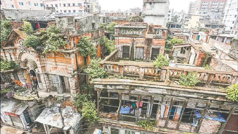 ঐতিহ্য হারাতে বসেছে পূরান ঢাকা ঐতিহ্য হারাতে বসেছে পূরান ঢাকা