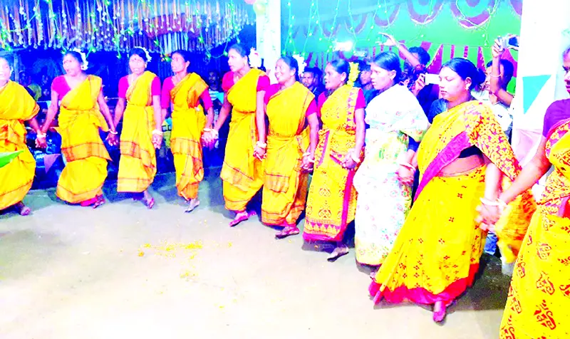 কারাম পূজা ও সামাজিক উৎসব কারাম পূজা ও সামাজিক উৎসব