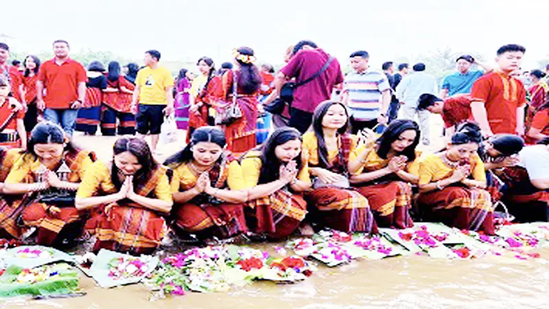 রাঙ্গামাটিতে সাংগ্রাই জল উৎসব রাঙ্গামাটিতে সাংগ্রাই জল উৎসব